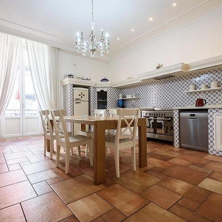 Palazzo Dello Spagnolo Suite Napoli Eksteriør billede