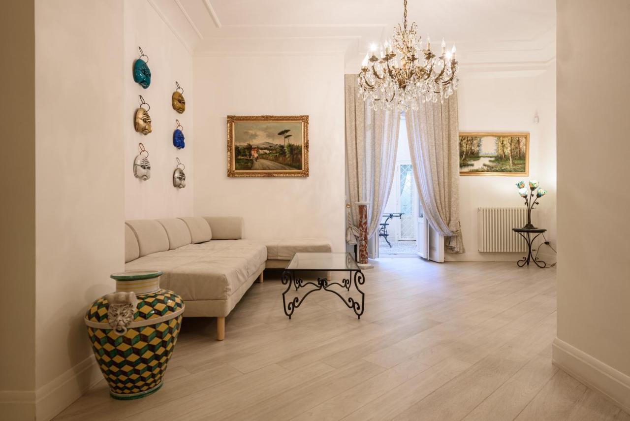 Palazzo Dello Spagnolo Suite Napoli Eksteriør billede