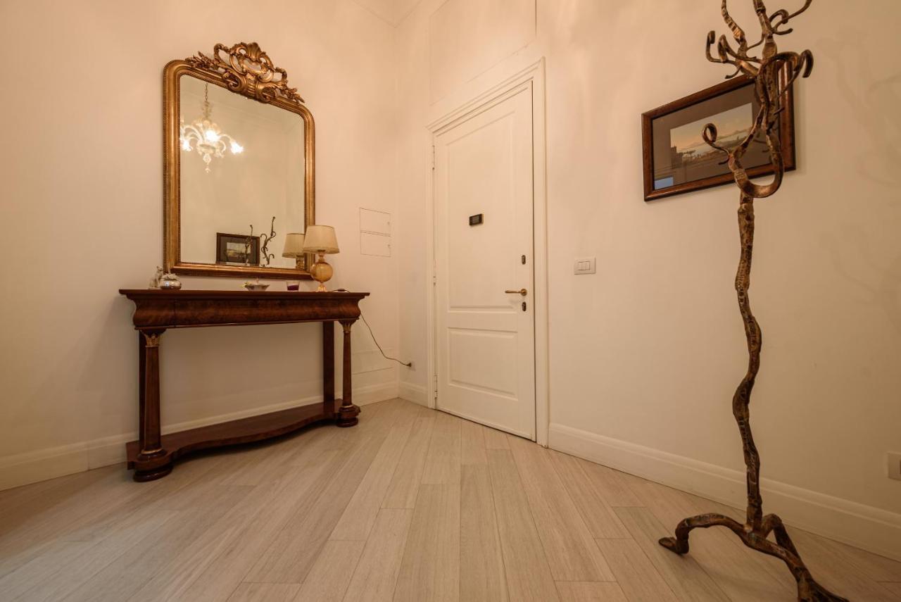 Palazzo Dello Spagnolo Suite Napoli Eksteriør billede