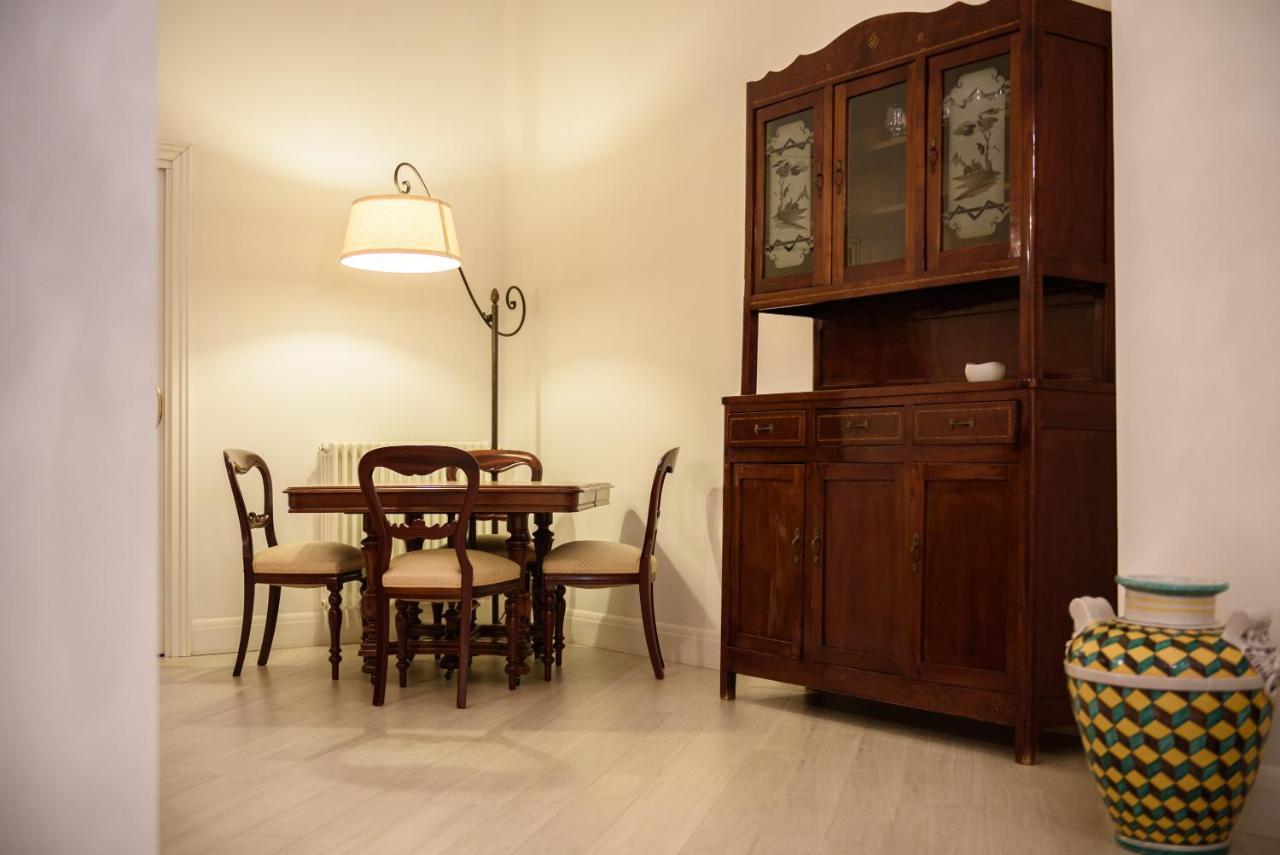 Palazzo Dello Spagnolo Suite Napoli Eksteriør billede