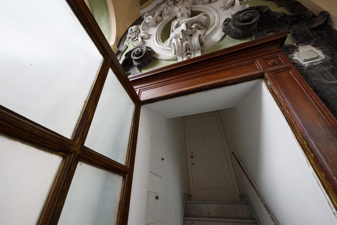 Palazzo Dello Spagnolo Suite Napoli Eksteriør billede