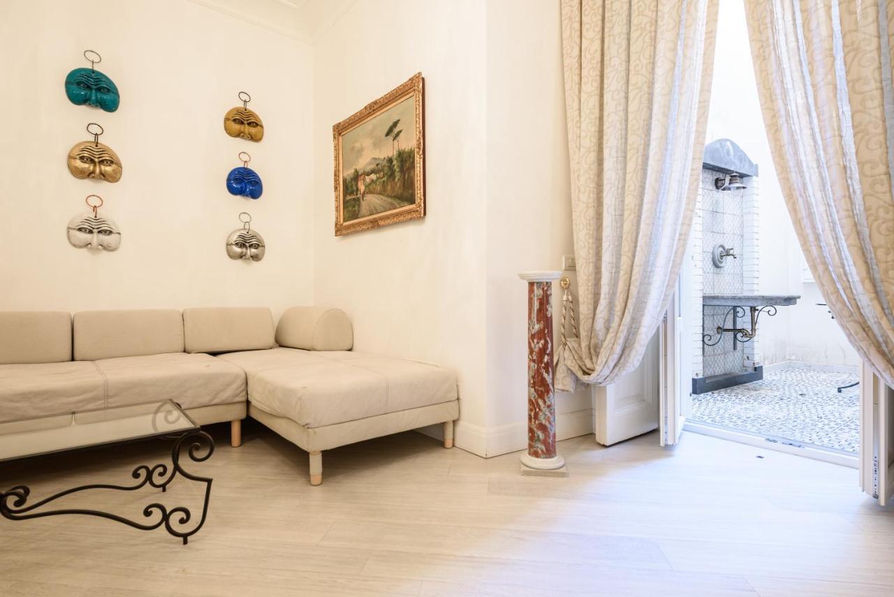 Palazzo Dello Spagnolo Suite Napoli Eksteriør billede